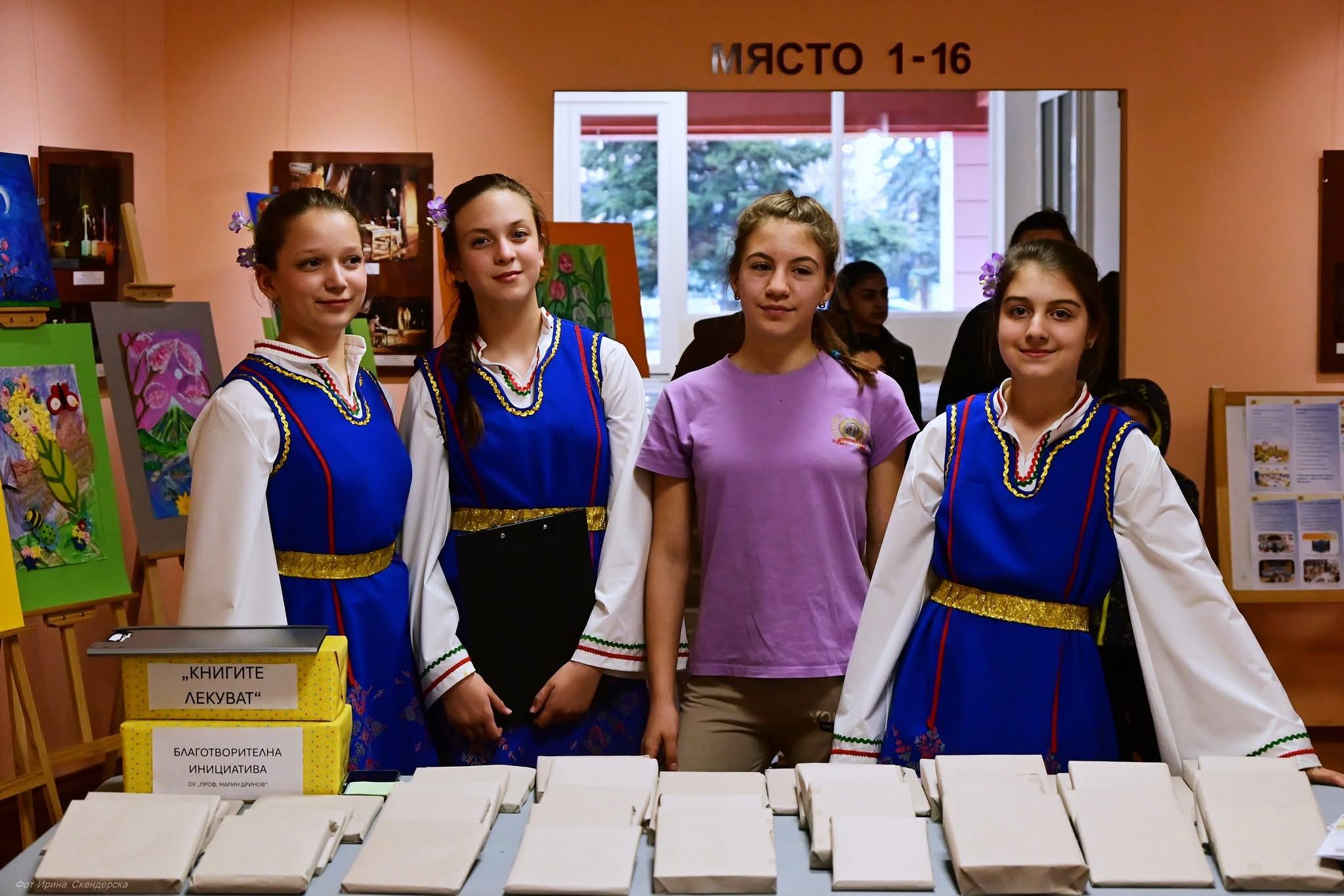 Събраха 3051 евро на благотворителен великденски концерт в Кюстендил Събраха 3051 евро на благотворителен великденски концерт в Кюстендил