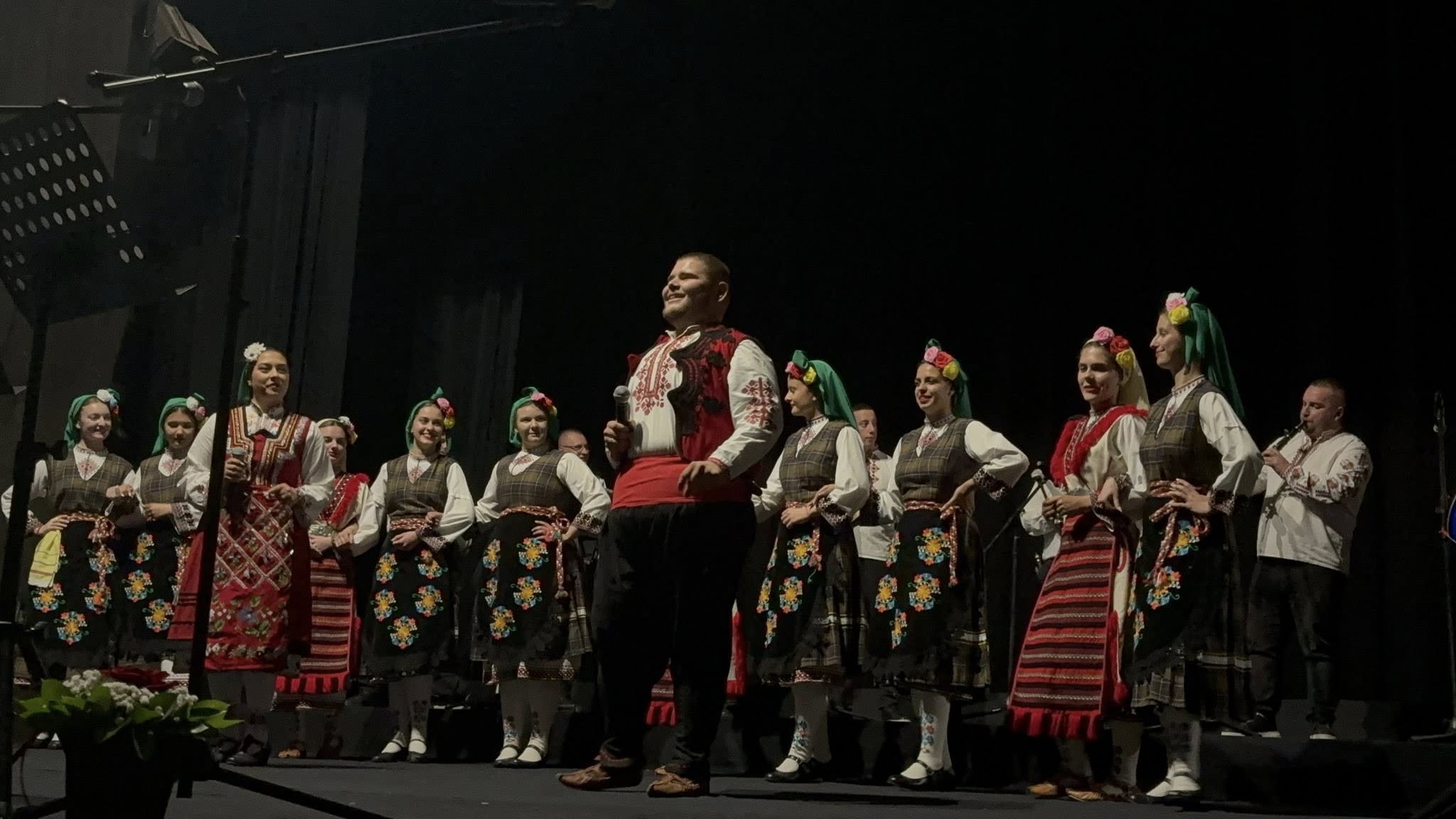 Младият изпълнител Кристиян Вакадинов с впечатляващ дипломен концерт в Благоевград Младият изпълнител Кристиян Вакадинов с впечатляващ дипломен концерт в Благоевград