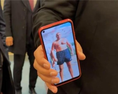 Бойко Борисов се похвали със снимка по бански: Какъв гларус бях!
