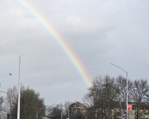 На Разпети петък ще бъде облачно с валежи от дъжд