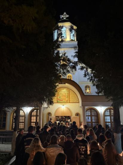 Светлина, вяра и надежда озариха Симитли в нощта на Възкресението!Честито Възкресение Христово!