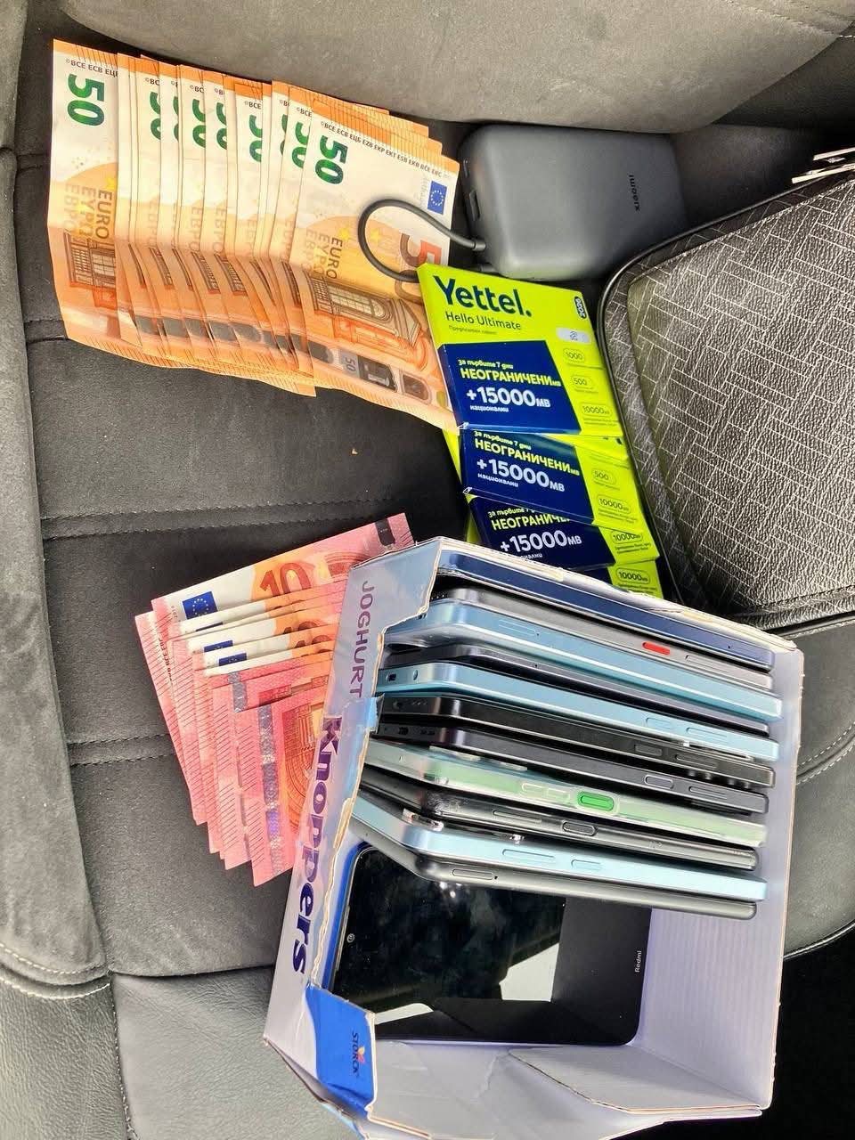 Петима задържани при разследване на схема за купуване на гласове с онлайн разплащания