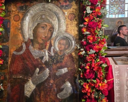 В Роженския манастир отбелязват празника на чудотворната икона Света Богородица-Вратарница, патриарх Даниил пристига за литургията