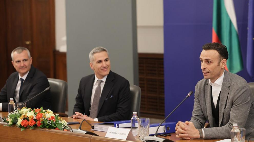Бъдещето на спорта: премиер, министър и Бербатов в ключова среща Бъдещето на спорта: премиер, министър и Бербатов в ключова среща