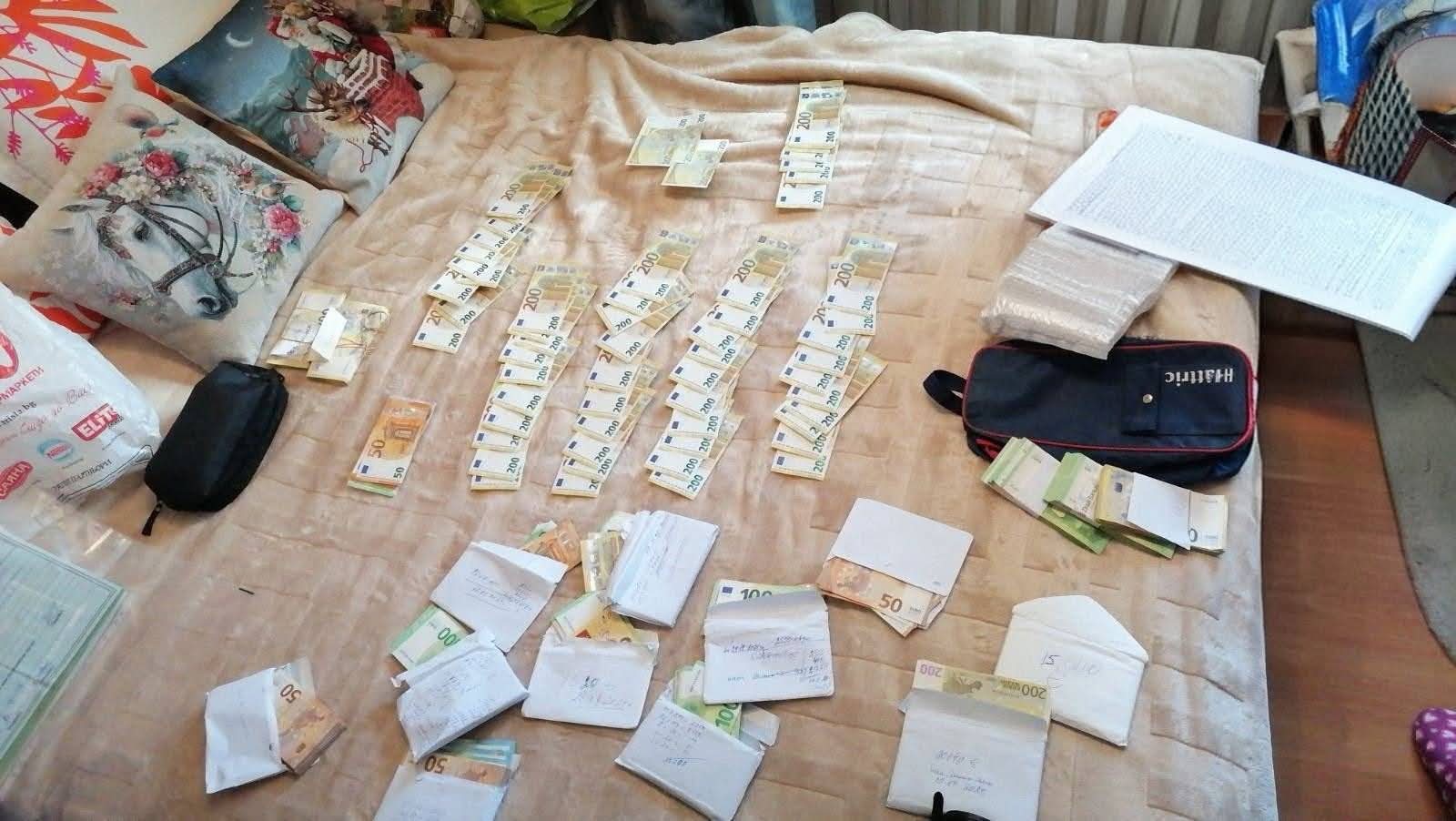Във Варна са открити 200 000 евро за купуване на гласове, арестувани са четирима