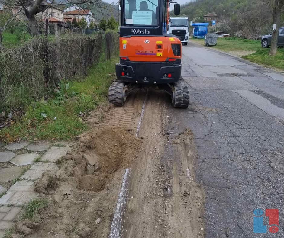 Успешно приключи ремонтът на уличния водопровод в село Еленово