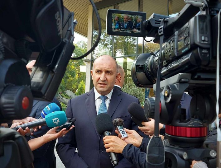 Румен Радев с първи коментар за изборите и съдебната реформа Румен Радев с първи коментар за изборите и съдебната реформа