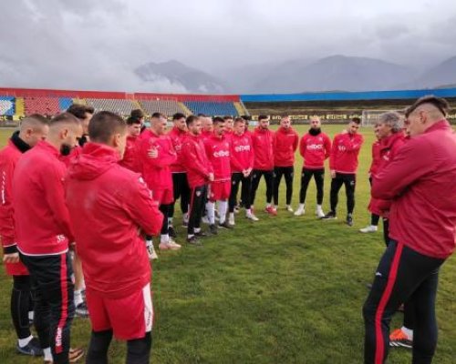 Марек без двама ключови футболисти срещу Беласица