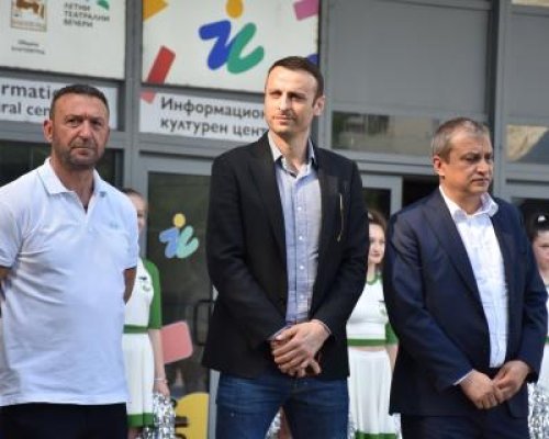 Димитър Бербатов: Елате на Лазур да напълним стадиона