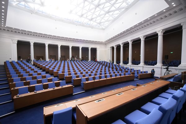 Ето кои влизат в новия парламент Ето кои влизат в новия парламент