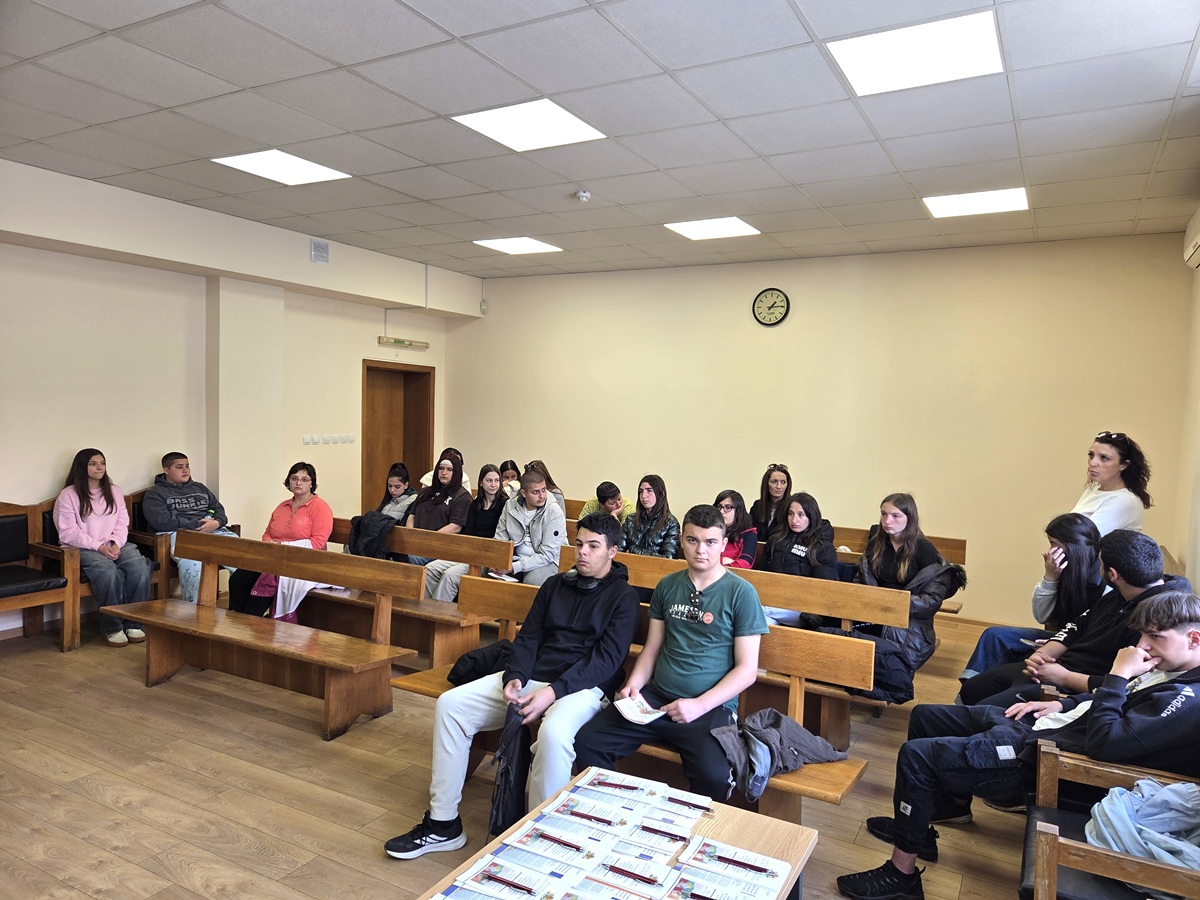Ученици бяха гости в Ден на отворените врати организиран от Окръжен съд и Окръжна прокуратурата-Кюстендил