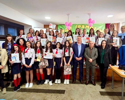 III ОУ  Христо Ботев  в Сандански домакин на  Бъди грамотен!