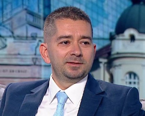 Слави Василев:Радев вече има готов кабинет, готви радикален завой във властта