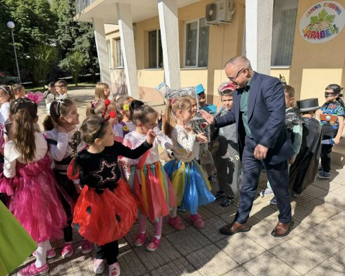 Децата на ДГ Здравец в Сандански показаха как изглежда зеленото бъдеще