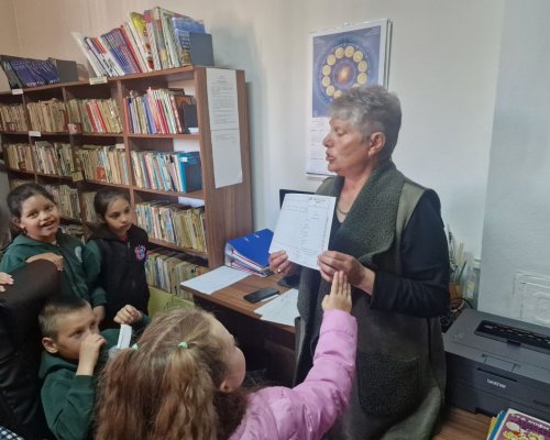 Вълнения и усмивки в Белица в първия ден от Седмицата на детската книга и изкуствата