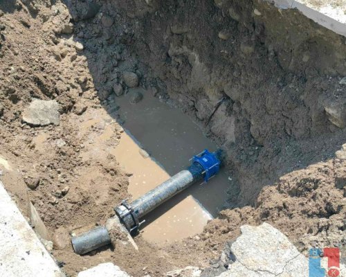За часове отстраниха голяма ВиК авария в Банско