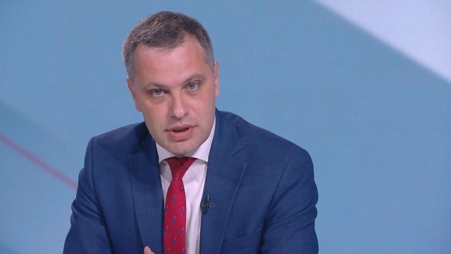 Александър Сиди: Радев ще донесе спокойствие, а обвиненията за купен вот в Благоевград и Плевен са манипулация