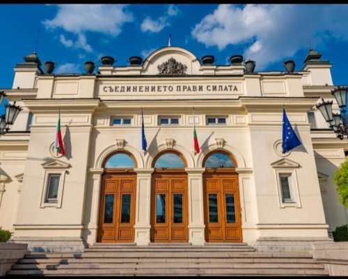 Първи звънец за 52-рото Народно събрание: 240 депутати влизат в пленарната зала с заявки за спешни решения