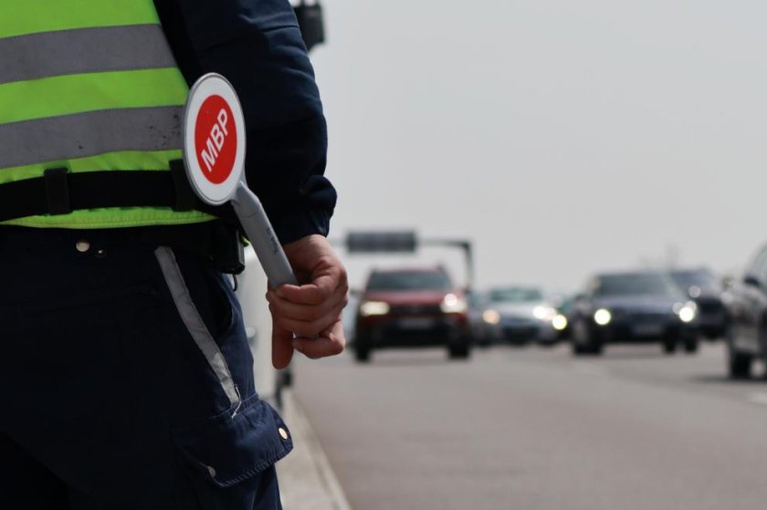 Голямото пътуване: 1,7 млн. коли тръгват на път по празниците Голямото пътуване: 1,7 млн. коли тръгват на път по празниците