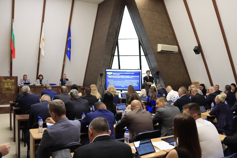 Нови офиси на социалните служби в Благоевград, връщат общински структури в сградата на Общината