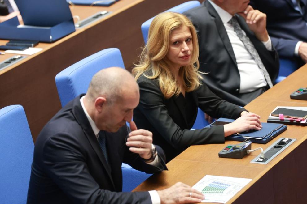 Избраха Михаела Доцова от Прогресивна България за председател на парламента Избраха Михаела Доцова от Прогресивна България за председател на парламента