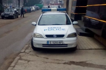 Патрулка гази законите в Разлог (СНИМКА)
