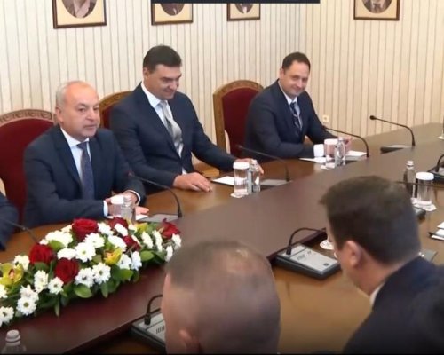 Прогресивна България  на консултации при президента за съставяне на правителство