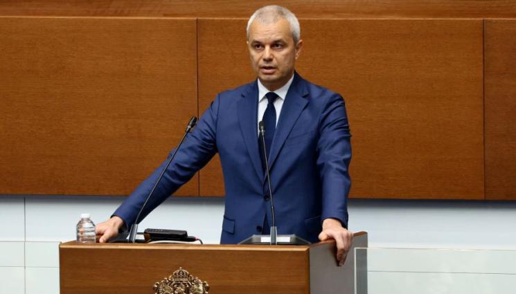ПРЕДИ КЛЕТВАТА: Политически престрелки към Радев ПРЕДИ КЛЕТВАТА: Политически престрелки към Радев