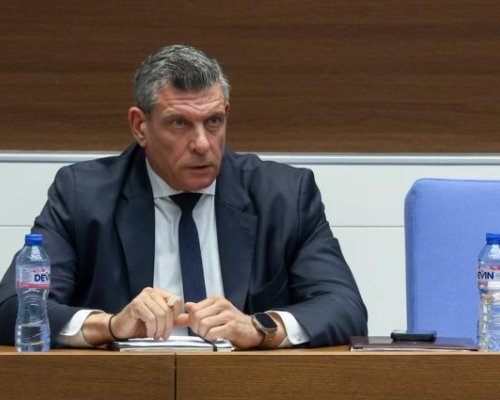 ЧИСТКА ВЪВ ВЛАСТТА: Радев доволен от Кандев, но сменя Денев