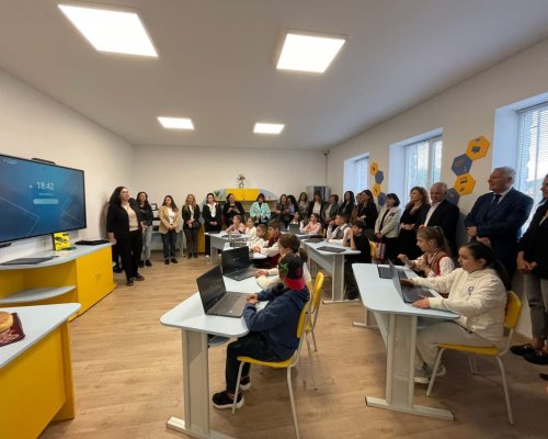 Нови STEM кабинети отвориха врати в ОУ Неофит Рилски в Горно Драглище
