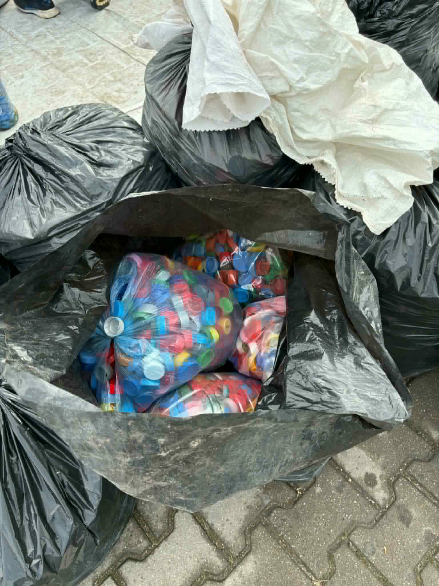Община Струмяни се включи за пореден път в инициативата Капачки за бъдеще”