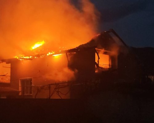 Мълния подпали къща в Мъглиж