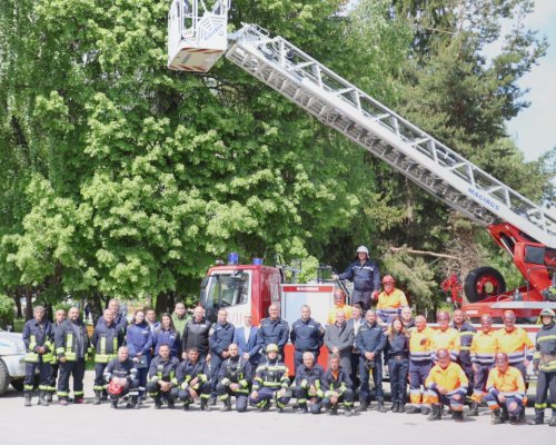 Доброволци и пожарникари демонстрираха умения за безопасност в Банско