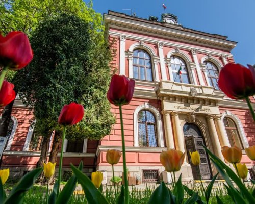 Кюстендил се стяга за едни от най-вълнуващите дни в годината-абитуриентските балове на Випуск 2026