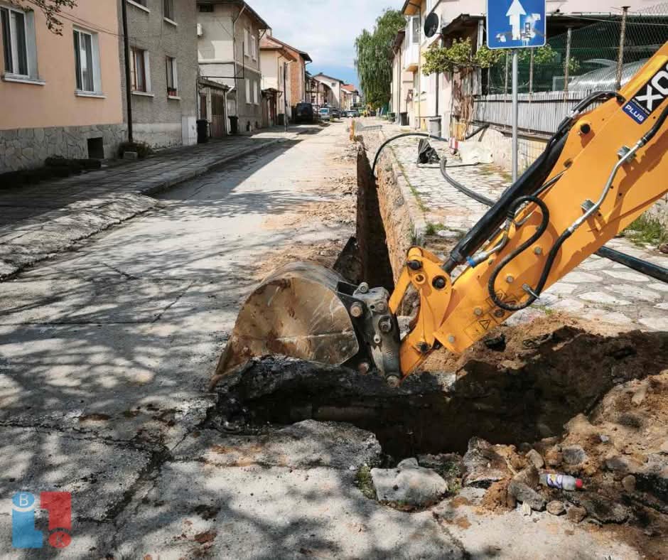 Завърши подмяната на 200 метра водопровод по ул. Георги Финдрин в Разлог