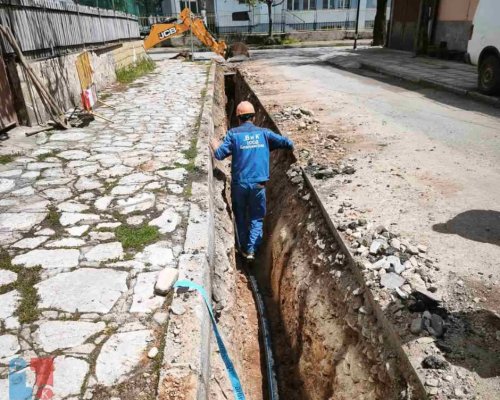 Завърши подмяната на 200 метра водопровод по ул.  Георги Финдрин  в Разлог