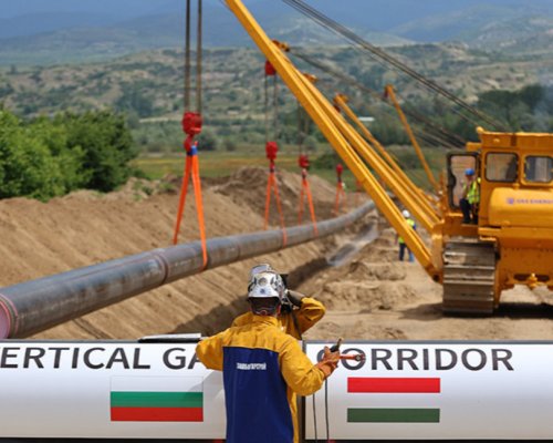 Разкопки край Бобов дол спряха машините по газовия коридор