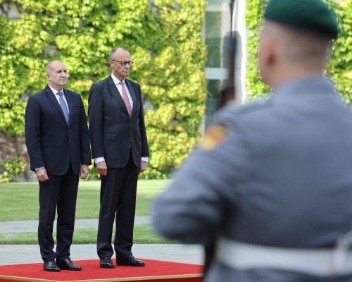 Румен Радев от Берлин: Крайно време е за дипломация и преговори за Украйна