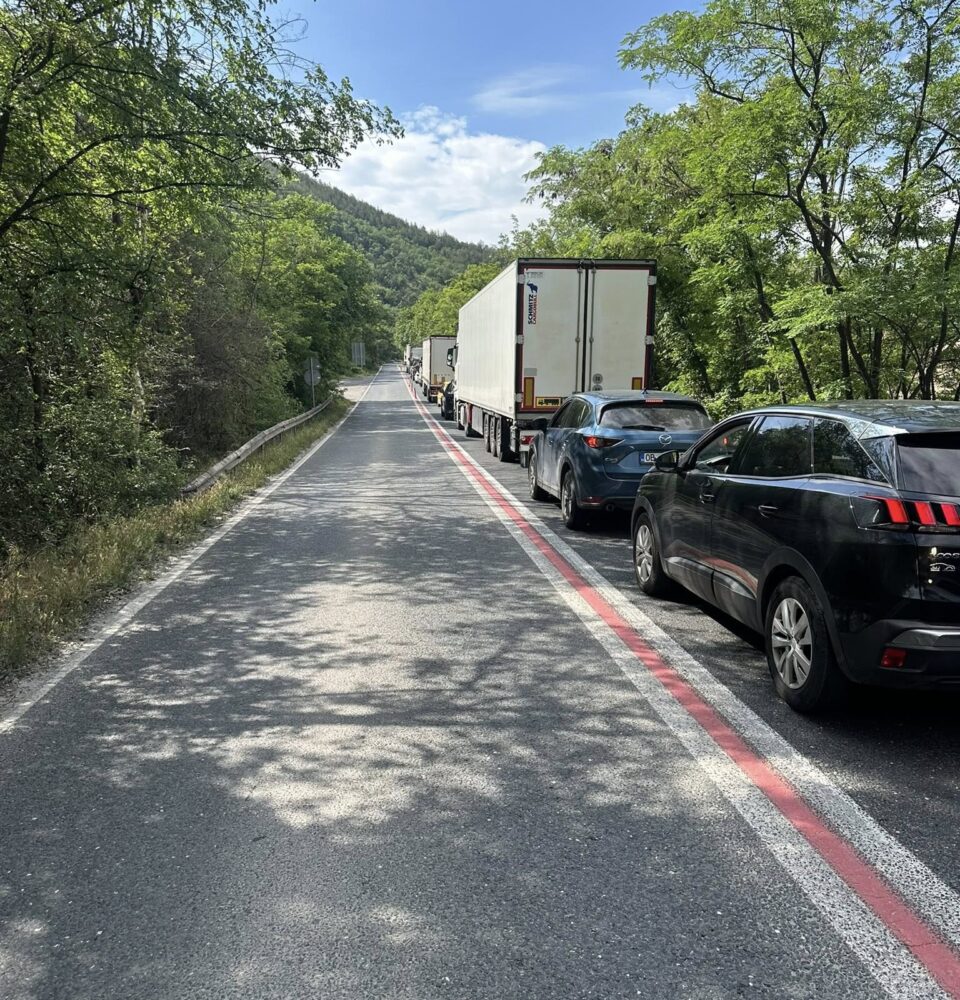 Започва частичен ремонт през Кресненското дефиле, очакват се затруднения в трафика