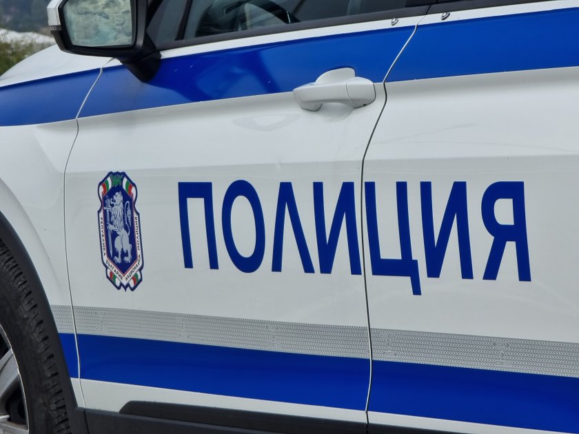 ЕКШЪН НА АМ  СТРУМА : Мъж шамароса шофьорка след показан среден пръст, полицията го издирва