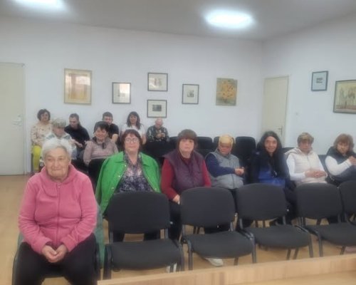 Потребители от ДЦПЛУ и Защитени жилища в кв. Стумско гостуваха на РБ-Благоевград