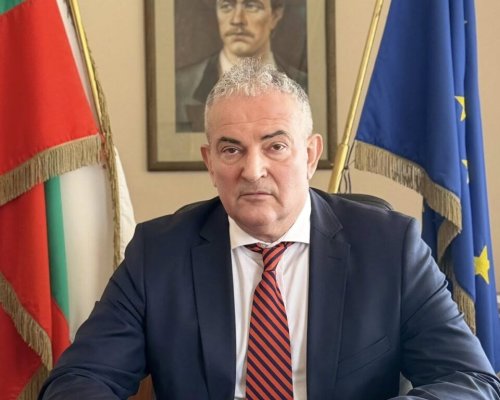 Областният управител Васил Трендафилов: Честит празник на буквите, честит празник на Благоевград!