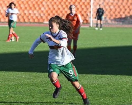 18-годишната Моника Балиова от Спортика е новата кралица на женския футбол у нас