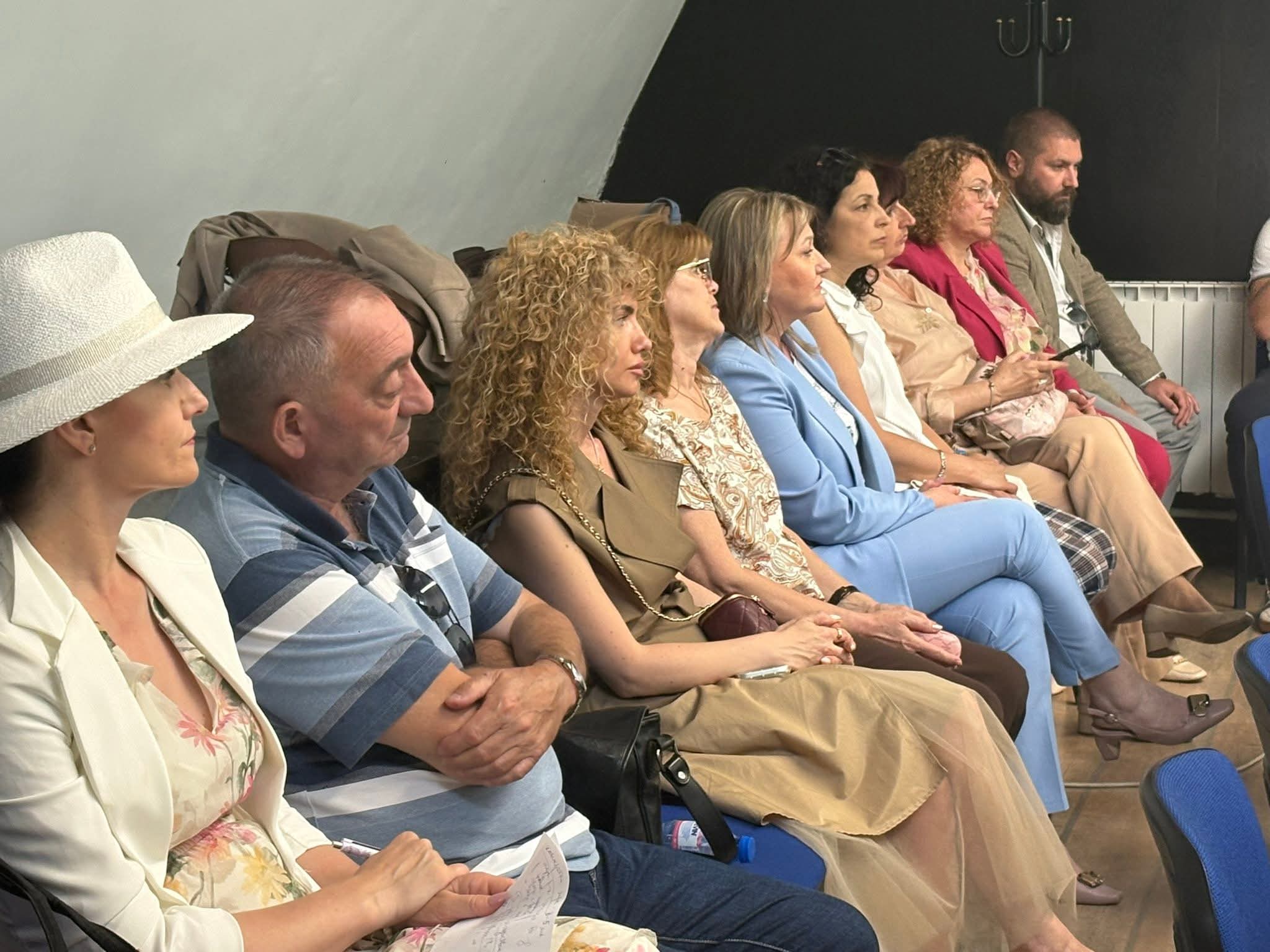 Институциите в Благоевград обсъдиха мерки за превенция на наркоразпространението след смъртта на 16-годишно момиче