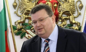 Цацаров: Знаем къде са съучастниците на атентатора от Сарафово!
