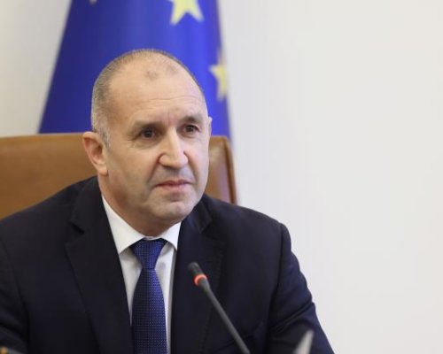 Радев към САЩ: Без визи-няма и самолети у нас!