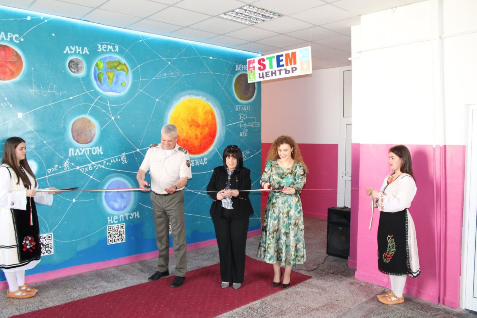 Модерна STEM среда за обучение вече и в РПГ Никола Стойчев -Разлог Модерна STEM среда за обучение вече и в РПГ Никола Стойчев -Разлог