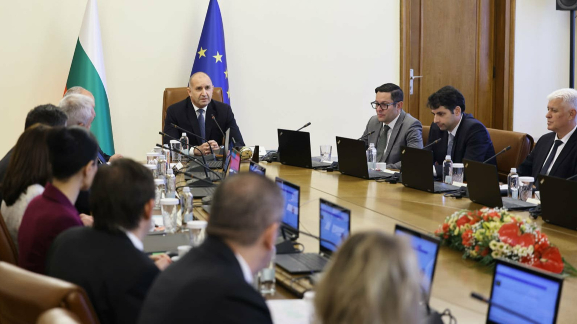 Седмицата у нас: Свръхдефицит, трагедия в Благоевград