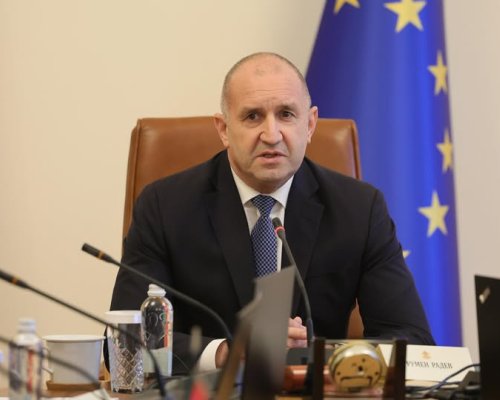 Радев иска актуализация на плановете при бедствия от областните управители