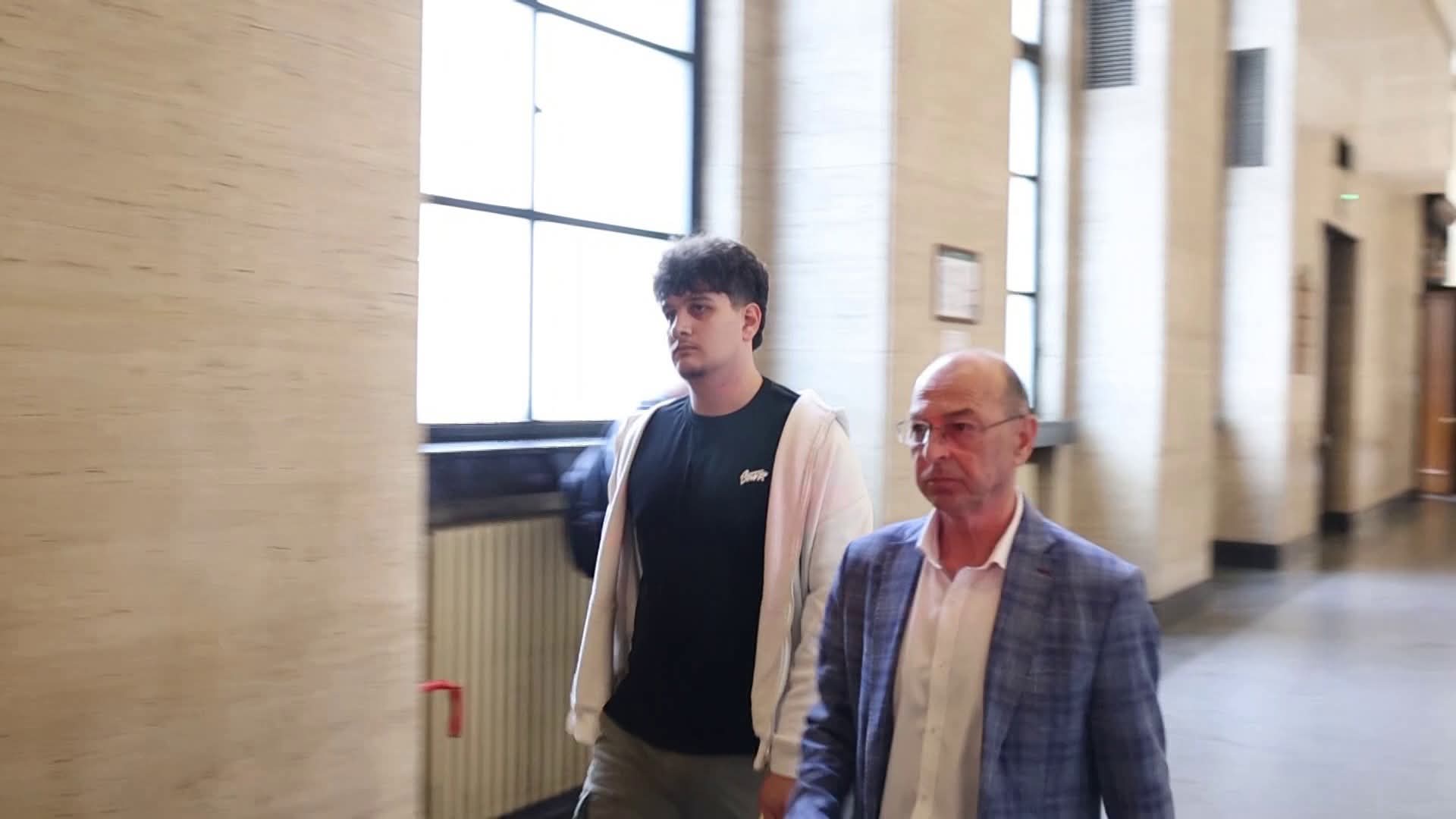Апелативен съд НЕ остави в ареста Александър, обвинен за убийство на 16-годишно момиче в Благоевград